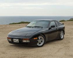 Porsche 944